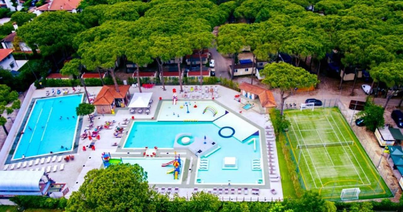 Dena Chalets - Lido Di Spina At The Beach المظهر الخارجي الصورة